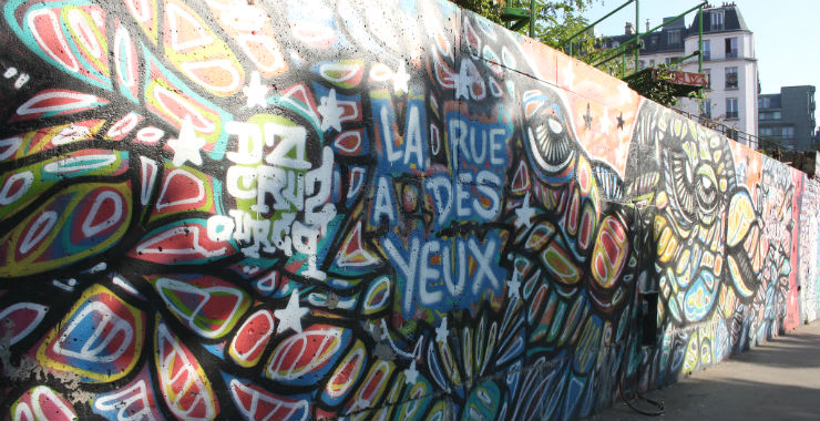 Mur graffé à Paris